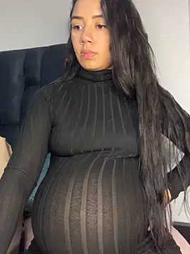 Snapshot of _Luana chatting on February 5, 2026, 3:35 am Luana online show from February 5, 2026, 3:35 am