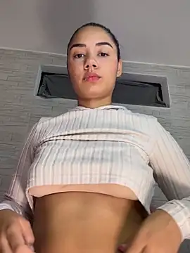 Snapshot of _Luana chatting on June 17, 2026, 1:16 am Luana online show from June 17, 2026, 1:16 am