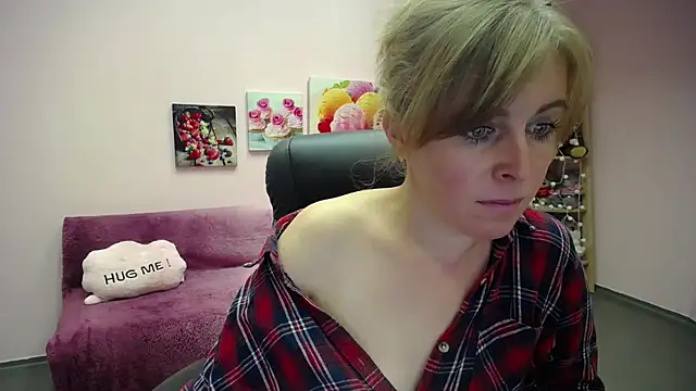 Snapshot of Hot_Milady chatting on September 25, 2025, 7:14 am Hot Milady online show from September 25, 2025, 7:14 am