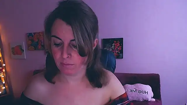 Snapshot of Hot_Milady chatting on February 4, 2025, 7:29 am Hot Milady online show from February 4, 2025, 7:29 am