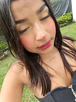 Snapshot of Mariangel_11 chatting on October 11, 2025, 2:07 pm Mariangel 11 online show from October 11, 2025, 2:07 pm