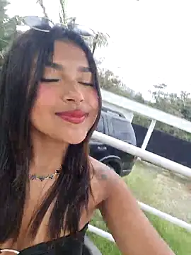 Snapshot of Mariangel_11 chatting on November 6, 2025, 2:10 pm Mariangel 11 online show from November 6, 2025, 2:10 pm