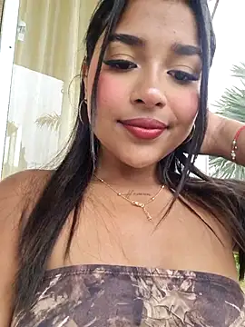 Snapshot of Mariangel_11 chatting on November 20, 2025, 2:07 pm Mariangel 11 online show from November 20, 2025, 2:07 pm