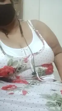 zeepe19 online show from June 18, 2026, 6:13 pm