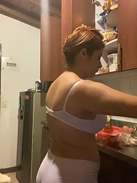 Snapshot of Susi_30 chatting on September 11, 2025, 1:16 am Susi 30 online show from September 11, 2025, 1:16 am