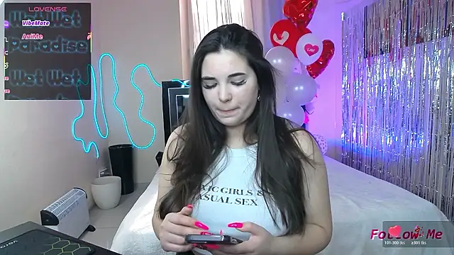 Snapshot of Lillianhot68 chatting on February 28, 2026, 10:37 am Lillianhot68 online show from February 28, 2026, 10:37 am