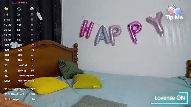 Lillianhot68 online show from March 6, 2025, 3:02 pm