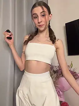 HellPeach online show from February 6, 2025, 5:19 pm