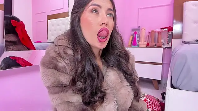 alysonJackson online show from December 4, 2025, 7:46 pm