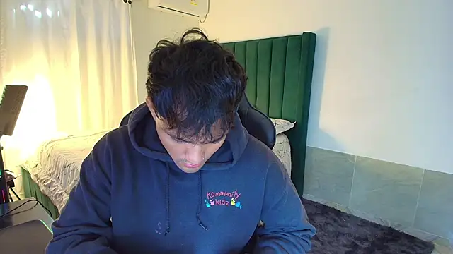 man dur07 online show from December 20, 2025, 7:39 pm