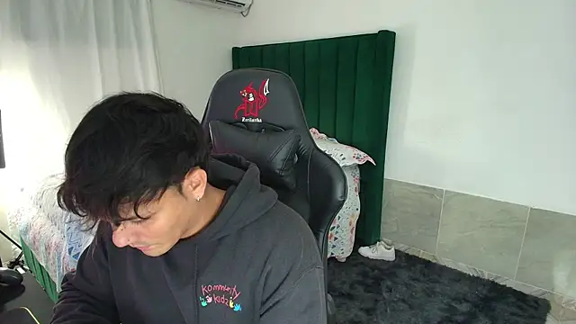 man dur07 online show from February 28, 2026, 4:56 am