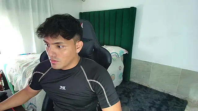 man dur07 online show from March 7, 2026, 3:13 am