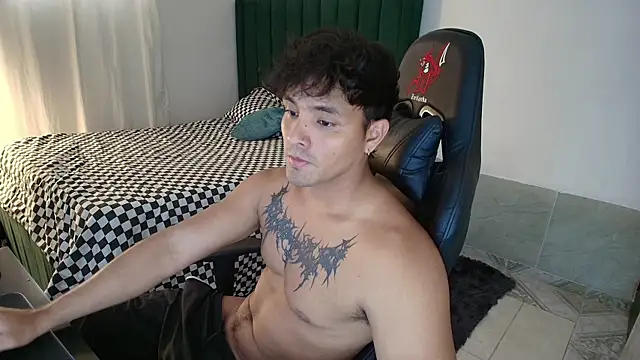 Snapshot of man_dur07 chatting on June 2, 2026, 7:36 pm man dur07 online show from June 2, 2026, 7:36 pm