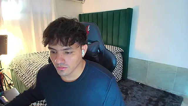 man dur07 online show from January 17, 2026, 7:50 pm