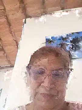 florecita69 online show from December 18, 2025, 2:21 pm