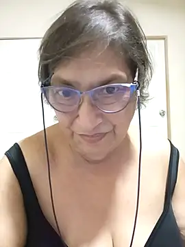 florecita69 online show from November 9, 2025, 1:53 am