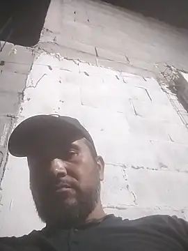 Snapshot of estuker22 chatting on September 14, 2025, 4:46 am estuker22 online show from September 14, 2025, 4:46 am