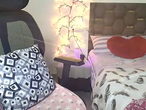 CUTE princess 143 online show from October 16, 2025, 12:30 am