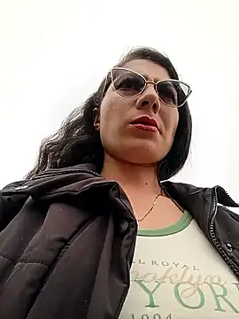 VALERY-03  online show from April 15, 2026, 7:58 pm