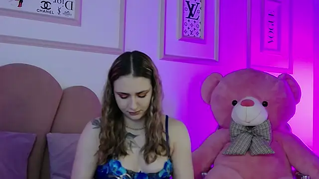 Snapshot of Abby__White chatting on April 24, 2026, 4:09 pm Abby White online show from April 24, 2026, 4:09 pm