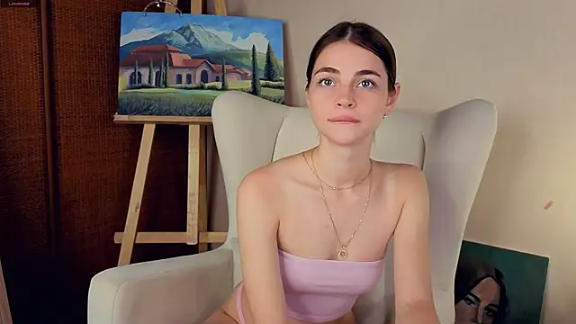 MaryJacksoon online show from September 27, 2025, 6:52 am