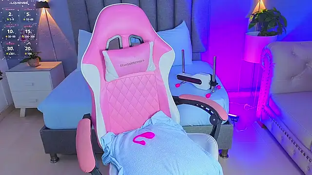 angelica dymond online show from November 11, 2025, 12:22 pm