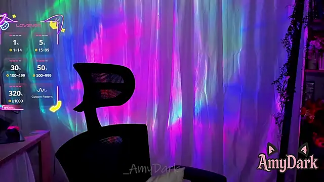 Snapshot of _AmyDark chatting on September 29, 2025, 12:44 pm AmyDark online show from September 29, 2025, 12:44 pm