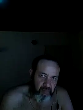 Leocesar37 online show from October 10, 2025, 3:24 pm