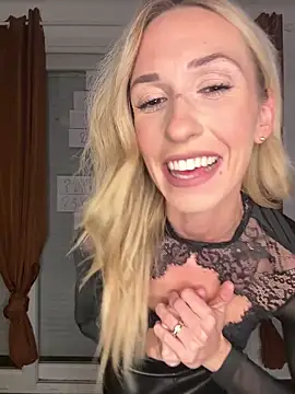 lola tentatiion online show from September 24, 2025, 6:58 pm