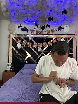 Brianna Trans00 online show from October 30, 2025, 3:38 am