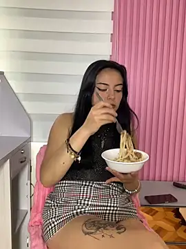 Snapshot of Lilith_pinkk chatting on December 4, 2024, 7:28 pm Lilith pinkk online show from December 4, 2024, 7:28 pm