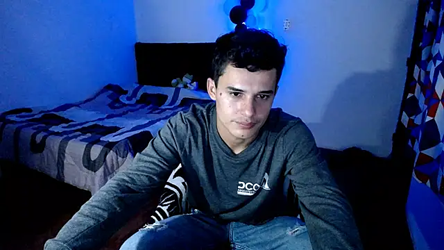 Snapshot of freddy_romas chatting on January 18, 2026, 3:54 am freddy romas online show from January 18, 2026, 3:54 am