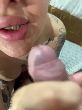 Evafiregirl online show from April 4, 2026, 6:42 am