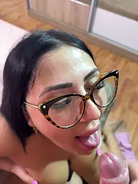 Snapshot of Evafiregirl chatting on November 7, 2025, 5:12 am Evafiregirl online show from November 7, 2025, 5:12 am