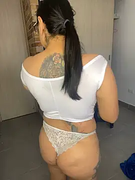 Snapshot of Lili-52 chatting on January 31, 2025, 1:12 pm Lili-52 online show from January 31, 2025, 1:12 pm