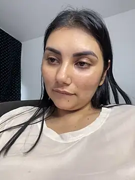 Snapshot of Lili-52 chatting on March 17, 2025, 10:29 pm Lili-52 online show from March 17, 2025, 10:29 pm