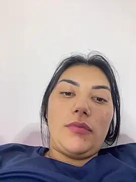 Snapshot of Lili-52 chatting on February 28, 2025, 8:18 pm Lili-52 online show from February 28, 2025, 8:18 pm