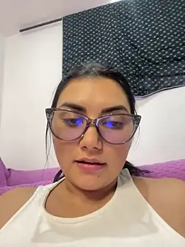 Snapshot of Lili-52 chatting on February 25, 2025, 4:14 pm Lili-52 online show from February 25, 2025, 4:14 pm