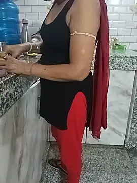 Snapshot of Saroj-Shah chatting on July 28, 2026, 4:39 pm Saroj-Shah online show from July 28, 2026, 4:39 pm