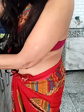 Snapshot of Saroj-Shah chatting on February 20, 2026, 6:26 am Saroj-Shah online show from February 20, 2026, 6:26 am