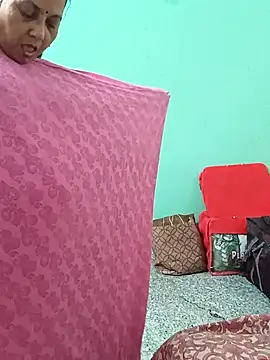 Snapshot of Saroj-Shah chatting on March 1, 2026, 6:08 pm Saroj-Shah online show from March 1, 2026, 6:08 pm