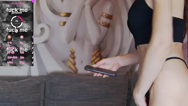 hailey peach online show from March 21, 2025, 12:51 am