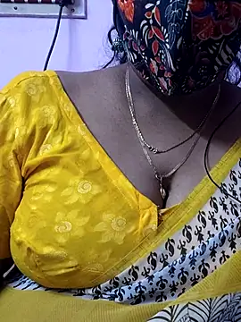 mallu-sumi online show from September 28, 2025, 3:08 pm