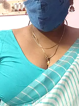 mallu-sumi online show from September 30, 2025, 6:36 pm