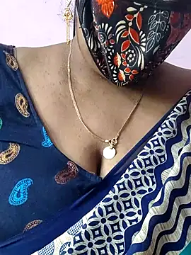 Snapshot of mallu-sumi chatting on July 10, 2026, 10:37 am mallu-sumi online show from July 10, 2026, 10:37 am