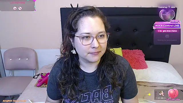 May Carlier online show from February 11, 2025, 4:55 am