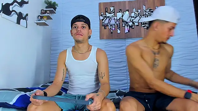 Friendsofeverything  online show from September 23, 2025, 1:18 pm