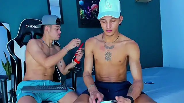 Friendsofeverything  online show from February 27, 2025, 1:17 pm