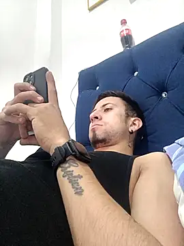 stivevv online show from April 14, 2026, 11:32 pm