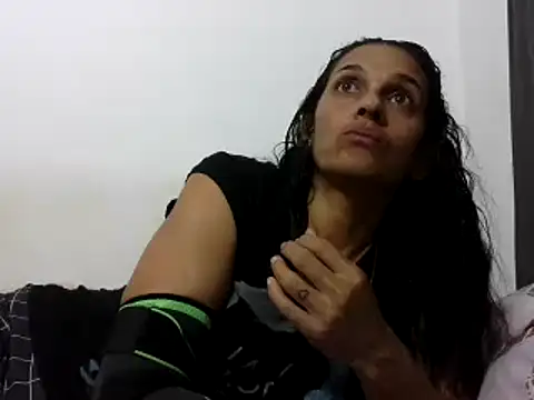 latinbrunettet online show from February 28, 2025, 1:25 pm